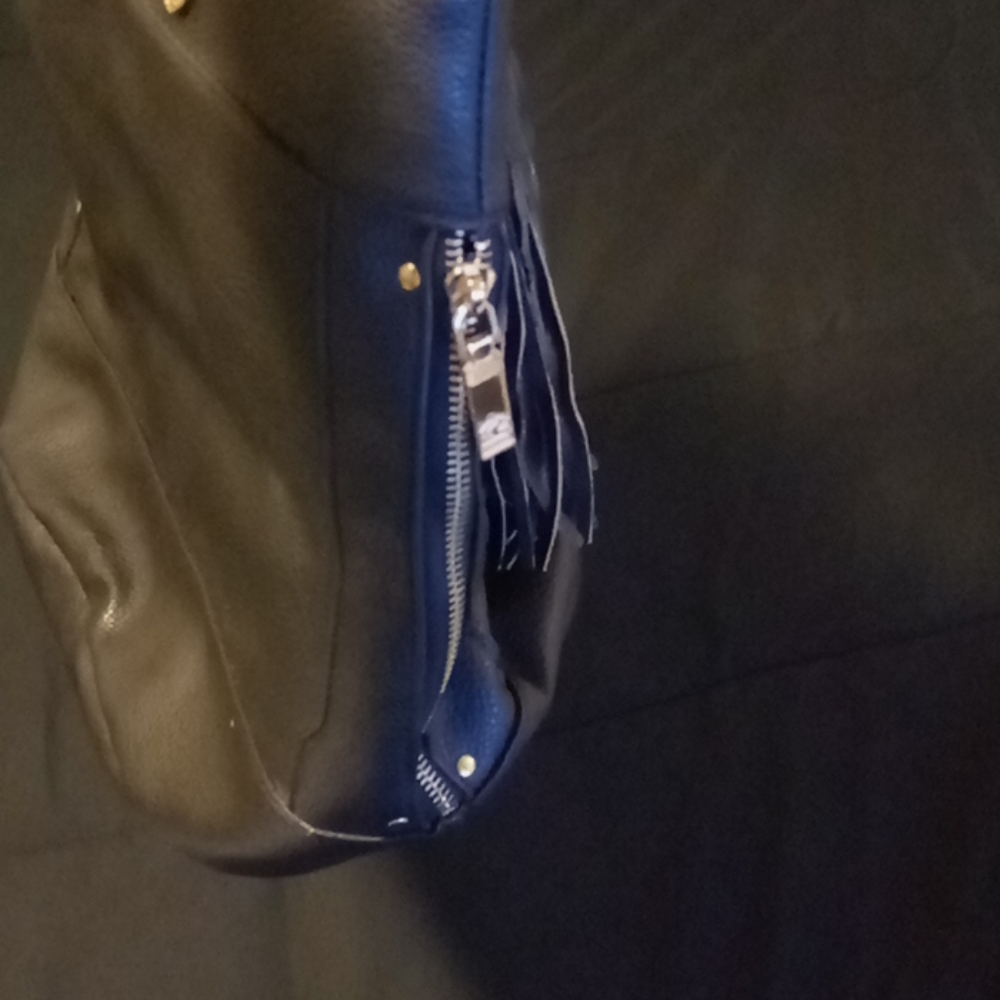 Purse - Picture 3 of 4